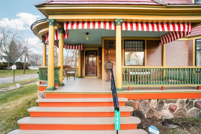 1401 Greenwood Avenue, Jackson, MI 49203