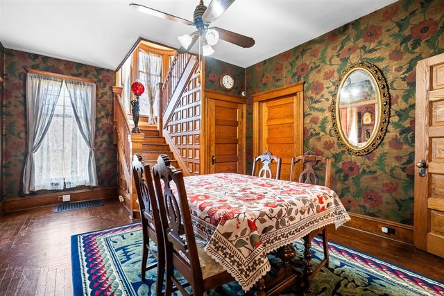 1401 Greenwood Avenue, Jackson, MI 49203