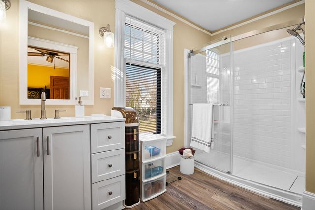 1401 Greenwood Avenue, Jackson, MI 49203