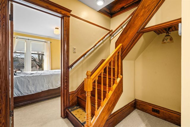 1401 Greenwood Avenue, Jackson, MI 49203