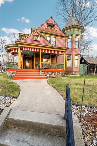 1401 Greenwood Avenue, Jackson, MI 49203