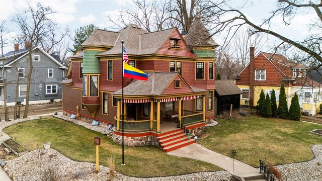 1401 Greenwood Avenue, Jackson, MI 49203