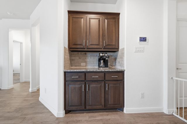 1044 Blackhorse Trail, Fort Worth, TX 76247