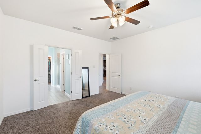 1044 Blackhorse Trail, Fort Worth, TX 76247