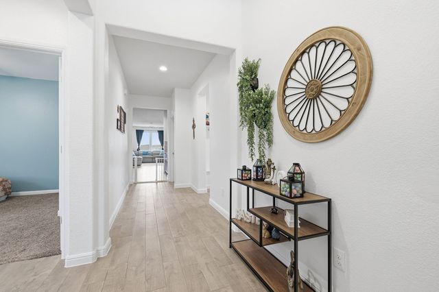 1044 Blackhorse Trail, Fort Worth, TX 76247