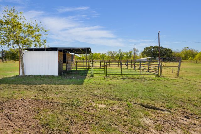 5774 Farm Road 904 S, Commerce, TX 75448