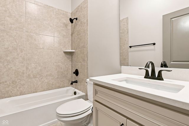 11162 Cliffside Drive, Fortville, IN 46040