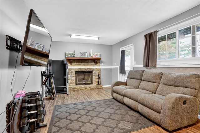 1016 NE 104 Terrace, Kansas City, MO 64155