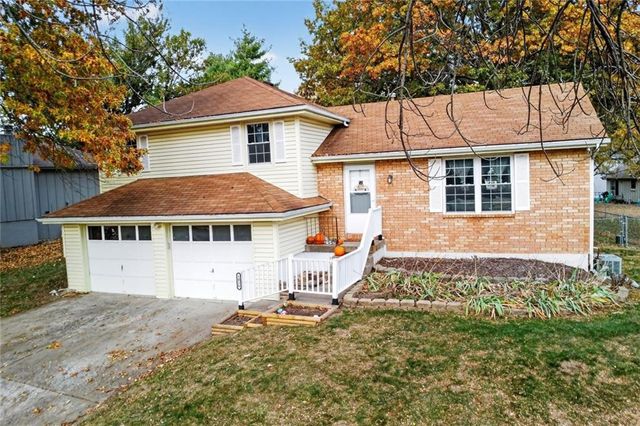 1016 NE 104 Terrace, Kansas City, MO 64155