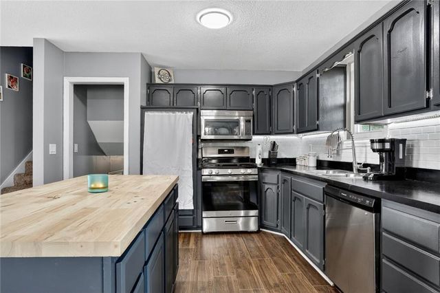 1016 NE 104 Terrace, Kansas City, MO 64155