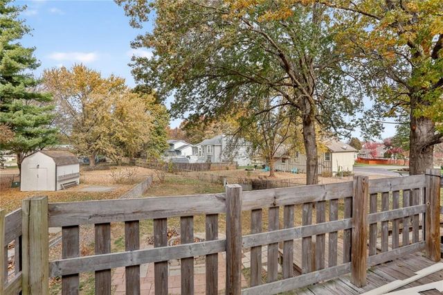 1016 NE 104 Terrace, Kansas City, MO 64155