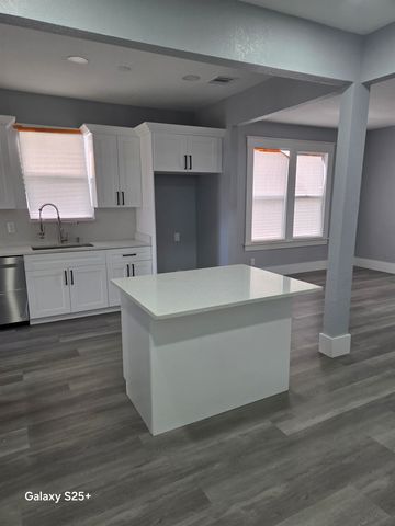 1555 WELLINGTON ST, Memphis, TN 38106