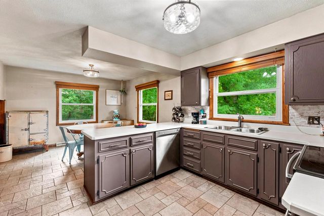 N5506 County Road E, Iron Ridge, WI 53035