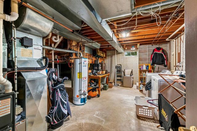 N5506 County Road E, Iron Ridge, WI 53035