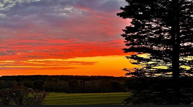 N5506 County Road E, Iron Ridge, WI 53035