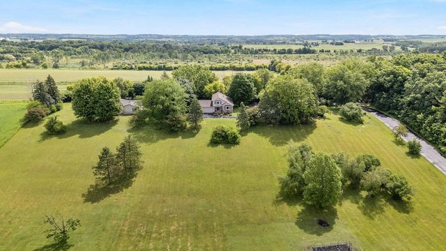 N5506 County Road E, Iron Ridge, WI 53035