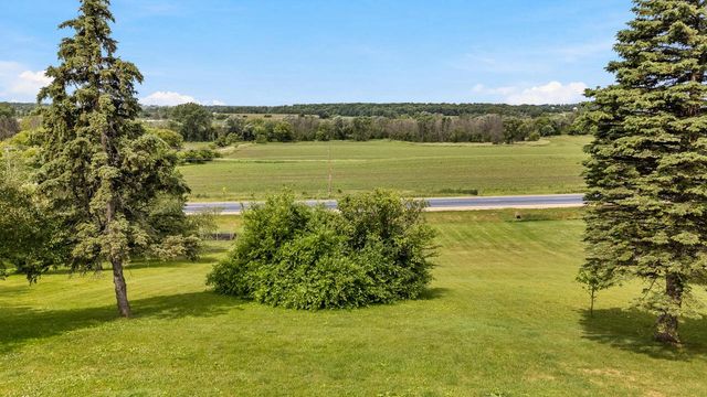 N5506 County Road E, Iron Ridge, WI 53035