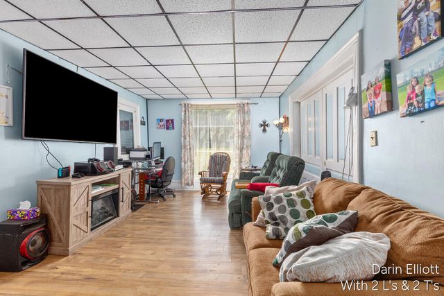 925 E Isham Street, Lyons, MI 48851