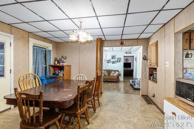 925 E Isham Street, Lyons, MI 48851
