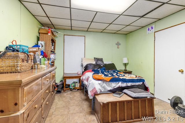 925 E Isham Street, Lyons, MI 48851