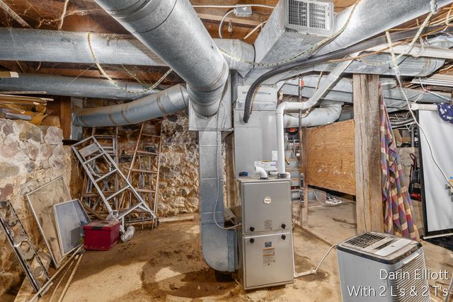 925 E Isham Street, Lyons, MI 48851