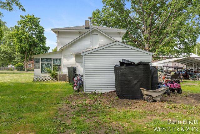 925 E Isham Street, Lyons, MI 48851