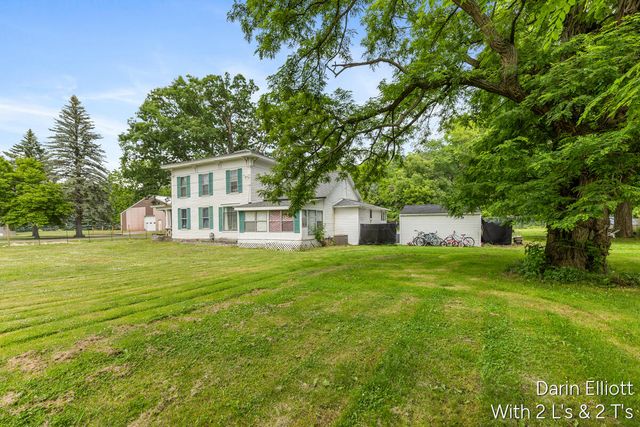 925 E Isham Street, Lyons, MI 48851