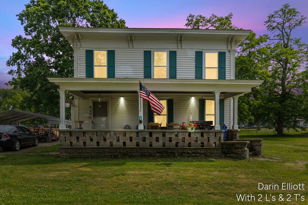 925 E Isham Street, Lyons, MI 48851