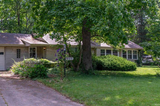 906 White Oak Drive, South Bend, IN 46617