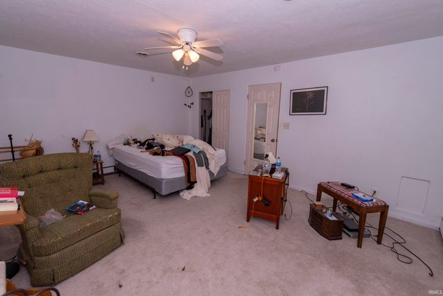 906 White Oak Drive, South Bend, IN 46617