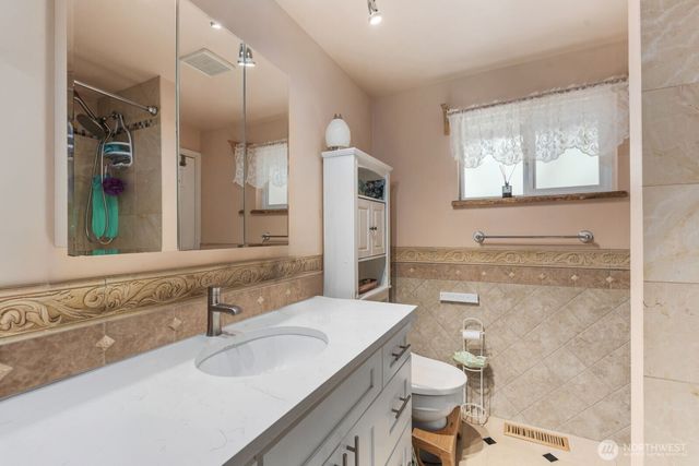 29242 45th Avenue S, Auburn, WA 98001