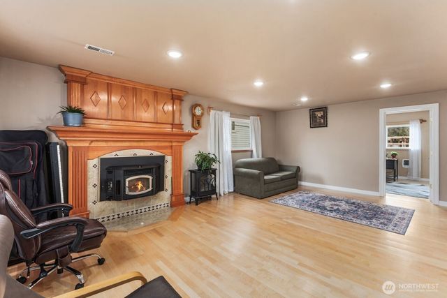 29242 45th Avenue S, Auburn, WA 98001