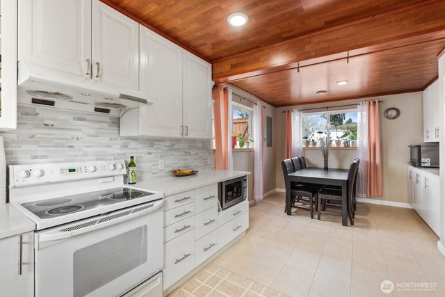 29242 45th Avenue S, Auburn, WA 98001