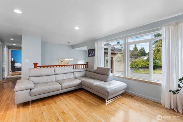 29242 45th Avenue S, Auburn, WA 98001