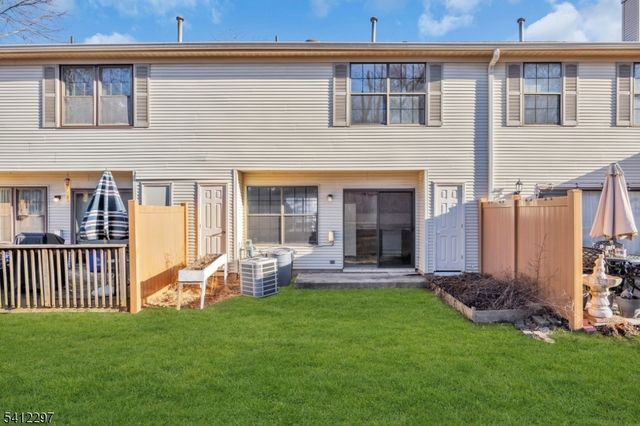 38 Daniel Dr, Franklin Twp., NJ 08823