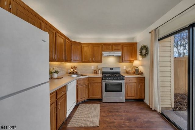 38 Daniel Dr, Franklin Twp., NJ 08823