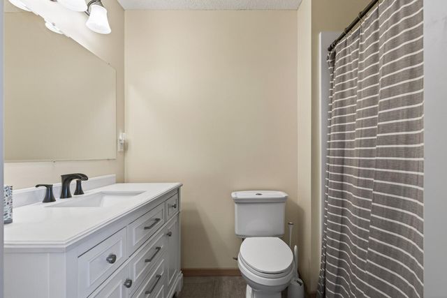 3310 78th Street E, Inver Grove Heights, MN 55076