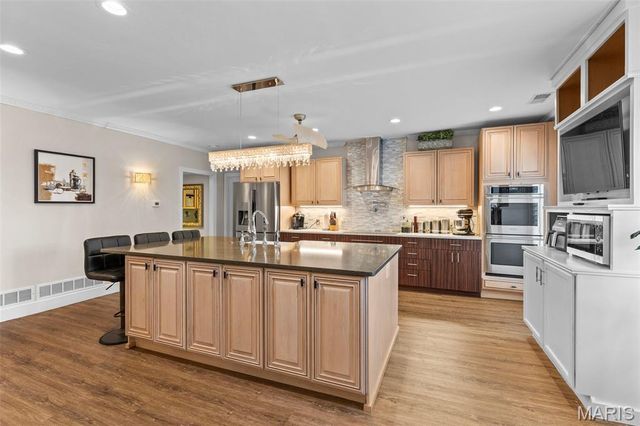 14443 Bantry Lane 33, Chesterfield, MO 63017