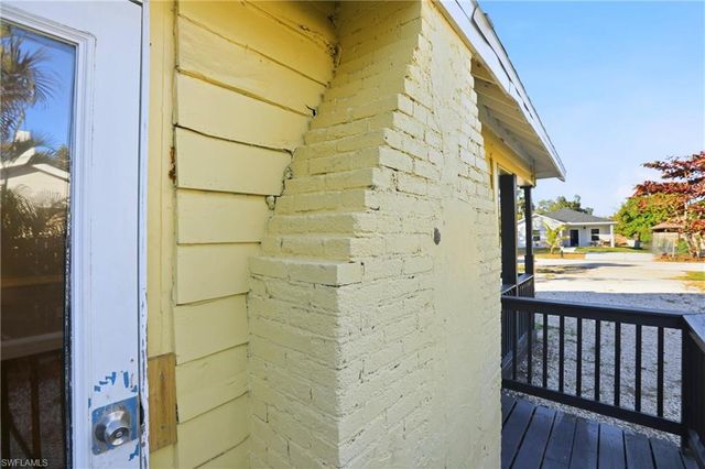 2342 Stella ST, Fort Myers, FL 33901