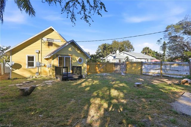 2342 Stella ST, Fort Myers, FL 33901