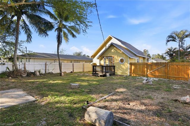 2342 Stella ST, Fort Myers, FL 33901