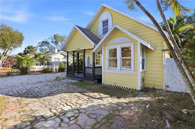 2342 Stella ST, Fort Myers, FL 33901