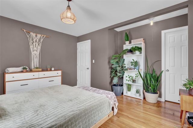 2242 6th Street, East Meadow, NY 11554