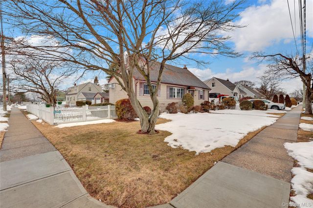 2242 6th Street, East Meadow, NY 11554