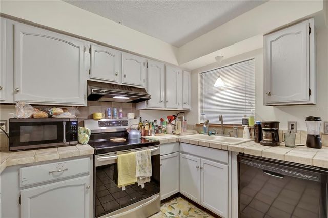 1931 SE 39TH STREET, Ocala, FL 34480