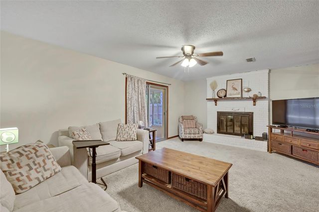 1931 SE 39TH STREET, Ocala, FL 34480