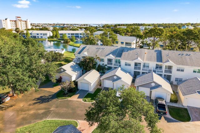 11510 SHIPWATCH DRIVE 1372, Largo, FL 33774