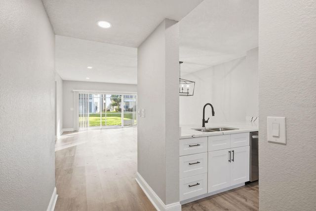 11510 SHIPWATCH DRIVE 1372, Largo, FL 33774