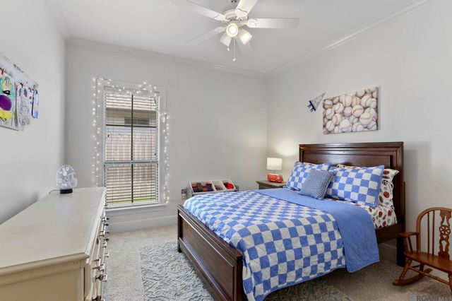 8525 Glenfield Dr, Baton Rouge, LA 70809
