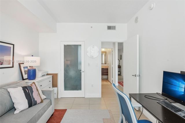 1900 N Bayshore Dr 1511, Miami, FL 33132